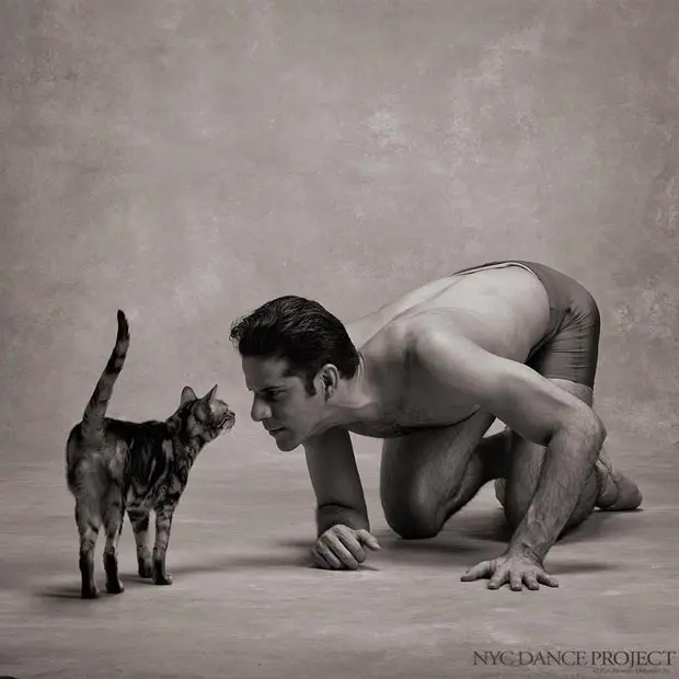 Marcelo Gomes, Principal dancer with Lilly the bengal cat.